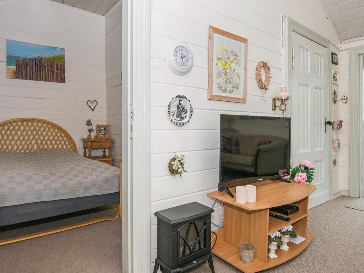 4 Person Holiday Home In R M Lakolk 外观 照片